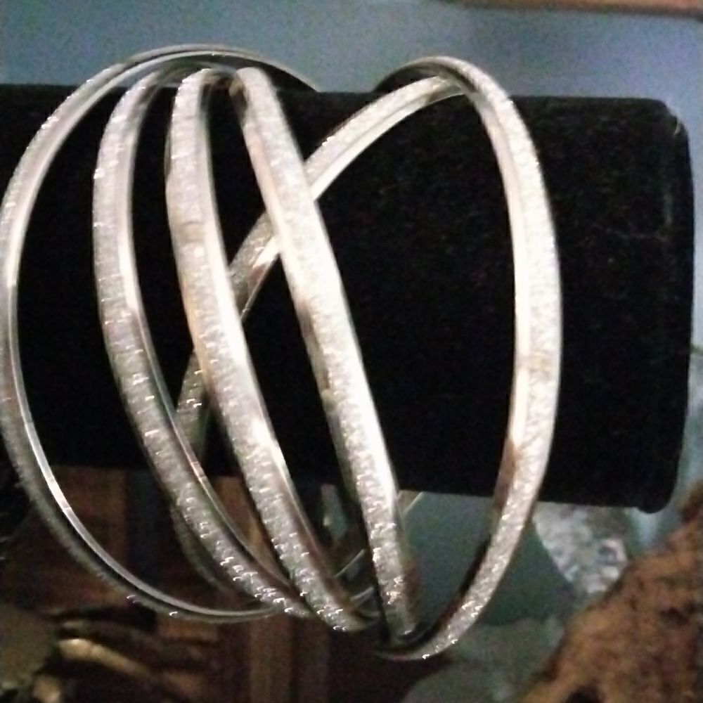 Infinity style bangle bracelets  - Picture 5 of 5